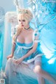 雯妹 Cosplay 冰雪 Snow Ice P22 No.401e41 Image No. 21